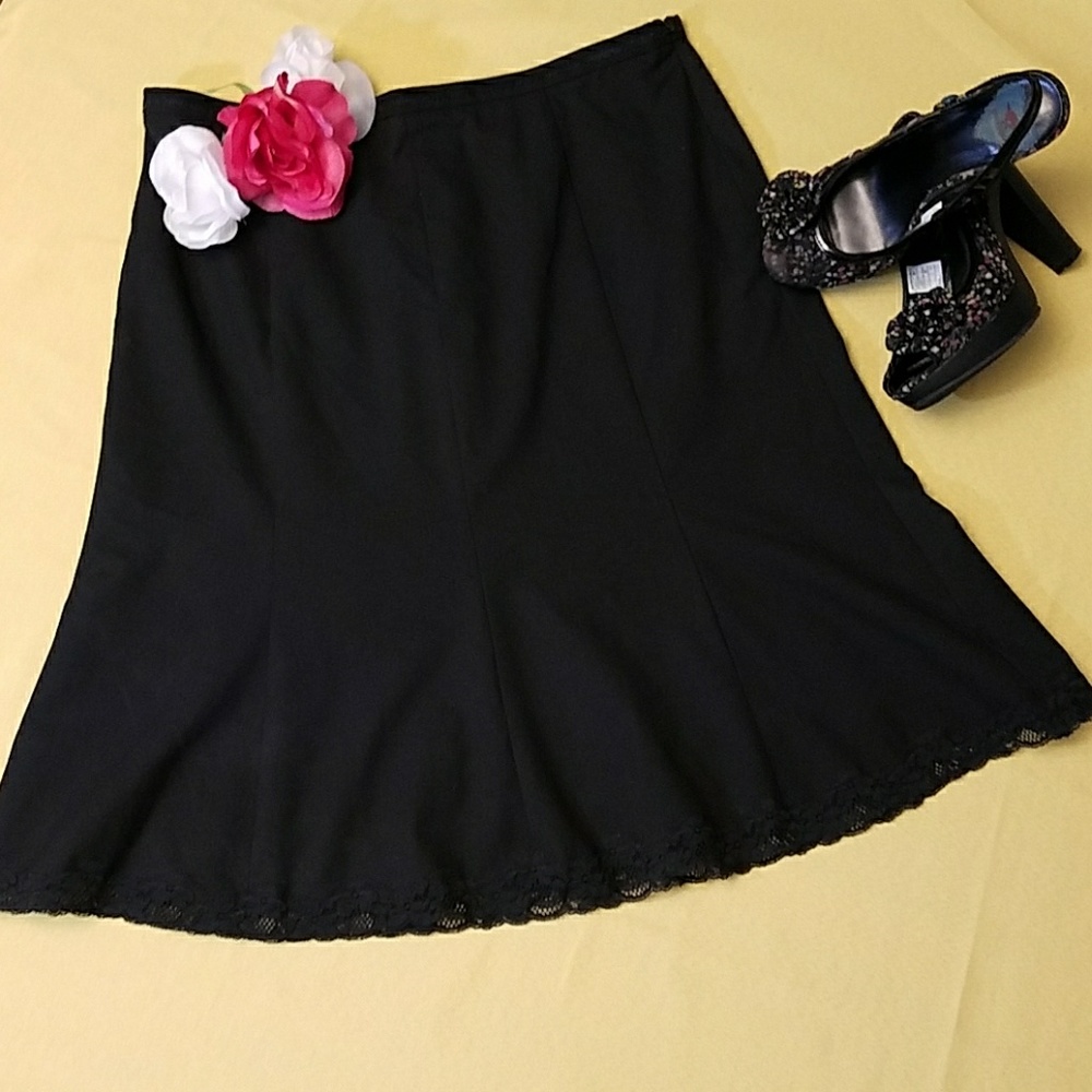 THE LIMITED Black A-line skirt with lace trim